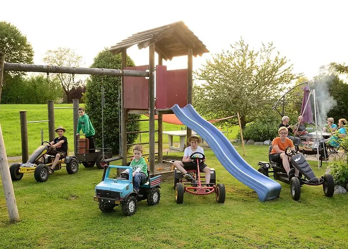 Ferienhof-fink-ferienwohnung-sonnenblume * Opfenbach